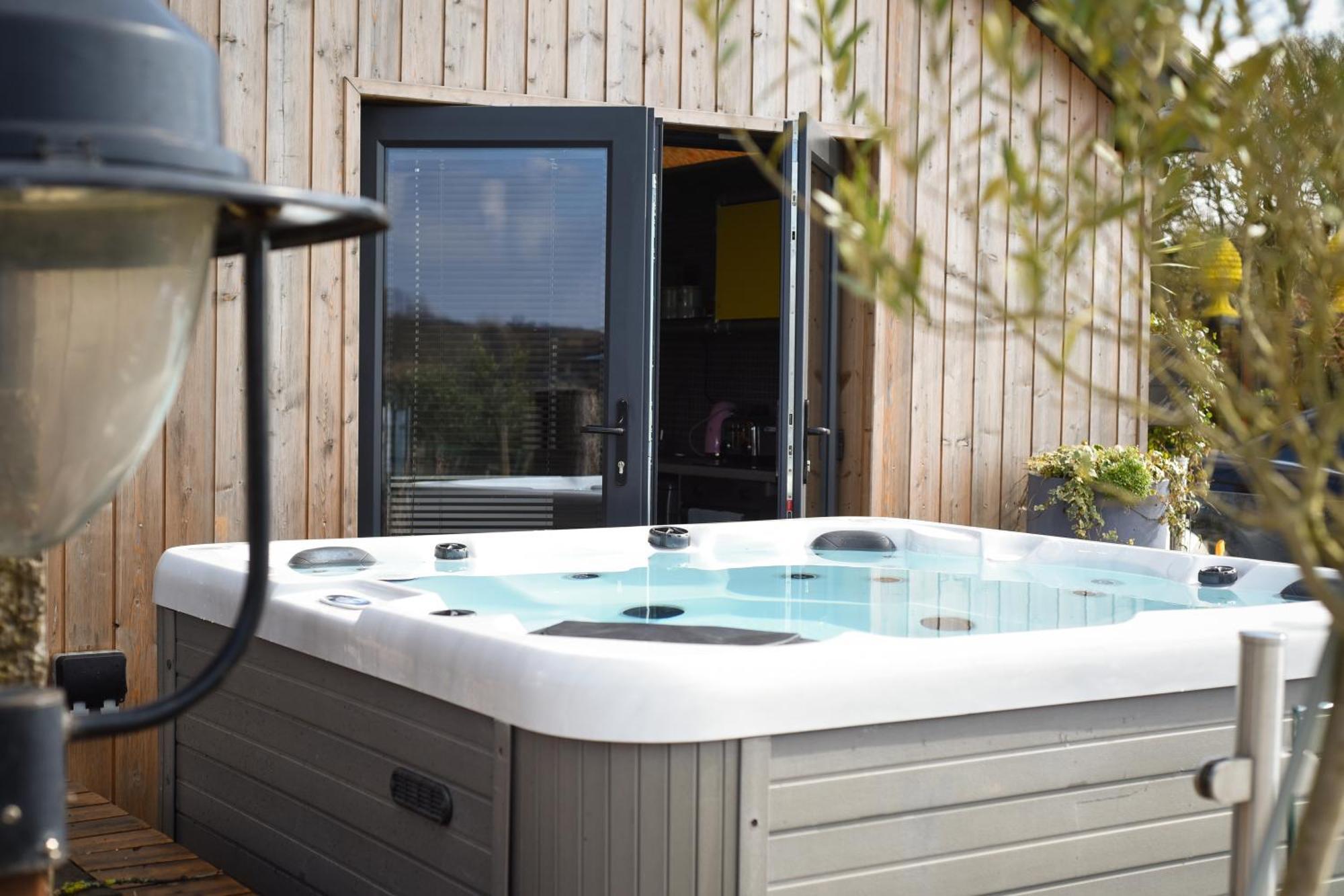 Air Maison - The Cow Shed Wow Factor Countryside Retreat Westbourne  Exterior foto