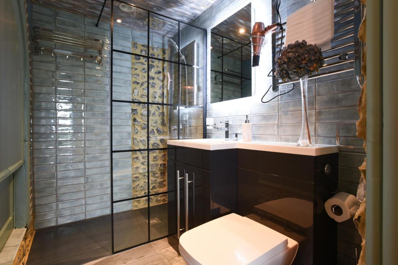 Air Maison - The Cow Shed Wow Factor Countryside Retreat Westbourne  Exterior foto
